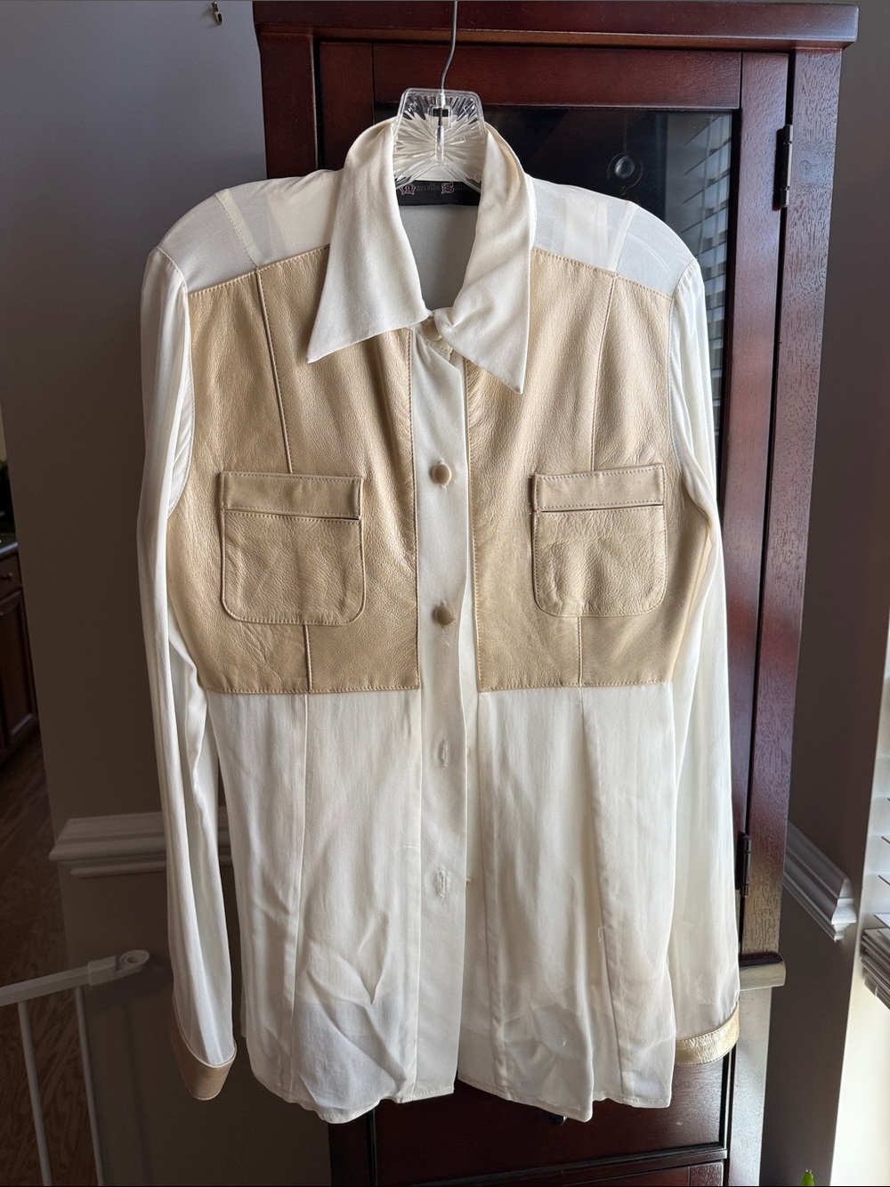 Marcello Sollan Cream and Beige leather and fabric. Blouse with tank